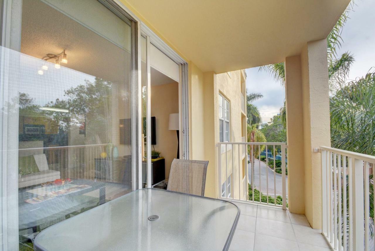 Renovated 2/2 Unit At Yacht Club/Aventura Apartment Екстериор снимка