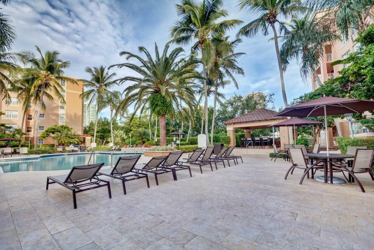 Renovated 2/2 Unit At Yacht Club/Aventura Apartment Екстериор снимка